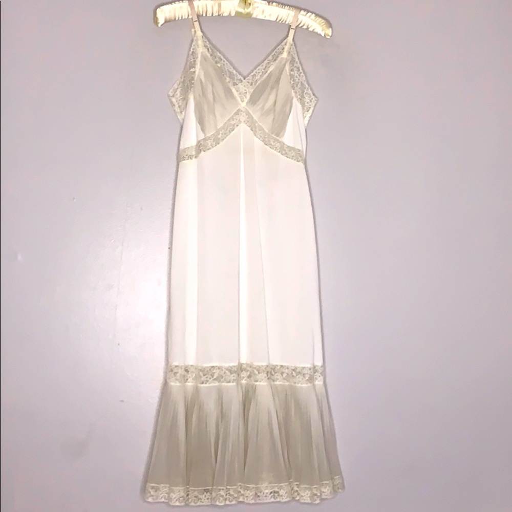 Vtg Vanity Fair Off White 36 B Slip Dress Camisole